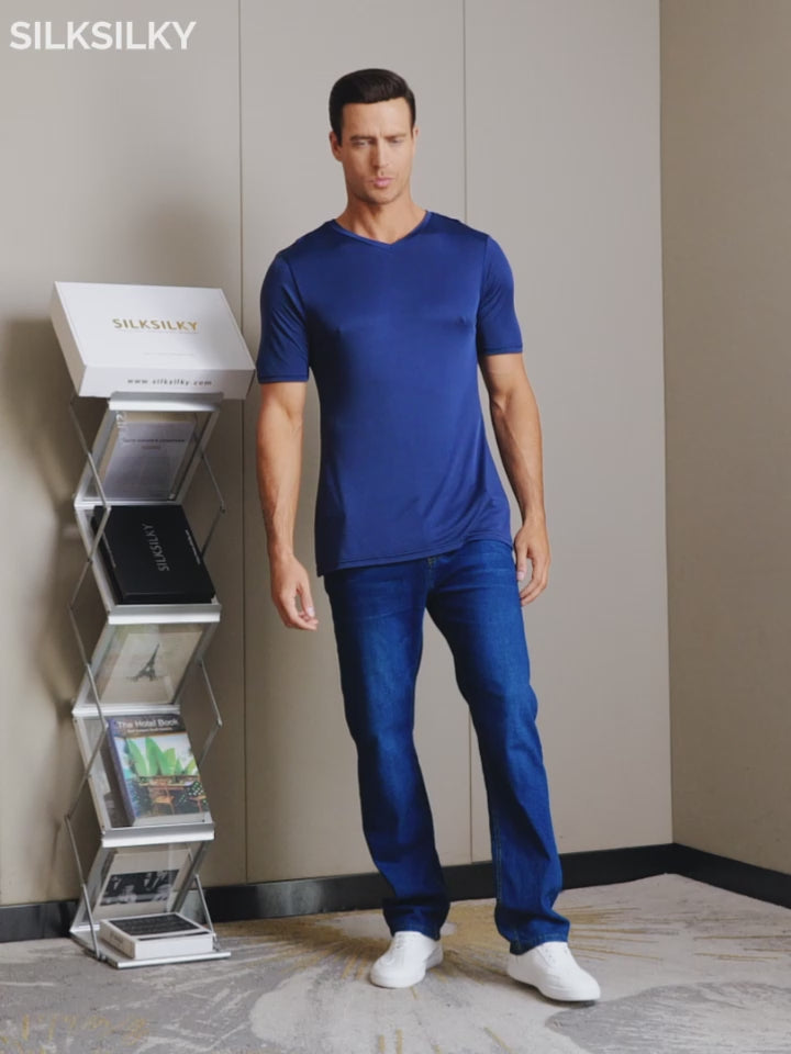 SilkSilky-CA Silk Knitted V Neck Men's T-Shirt video 001
