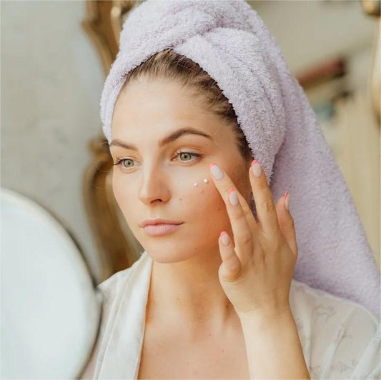 5 Tips for Transitioning Your Skincare Routine for Dry, Flaky Skin