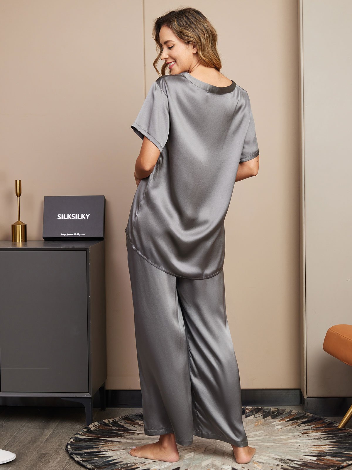 [Dark Gray] SilkSilky-CA Pure Silk Short Sleeve Womens Pajamas 002