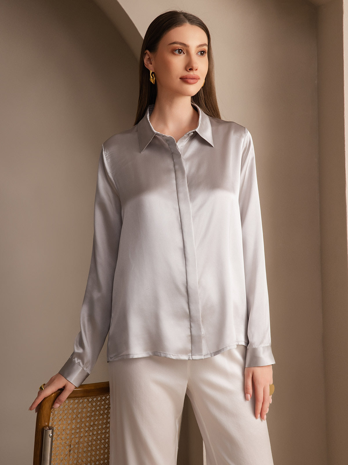 SilkSilky CA 19Momme Silk Long Sleeve Collar Women's Shirt LightGray 001