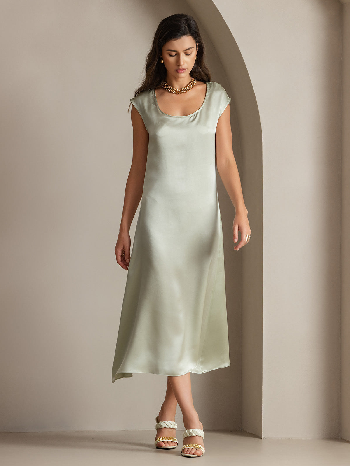 [Light Green] SilkSilky-CA 19Momme Silk Round Neck Dress 002