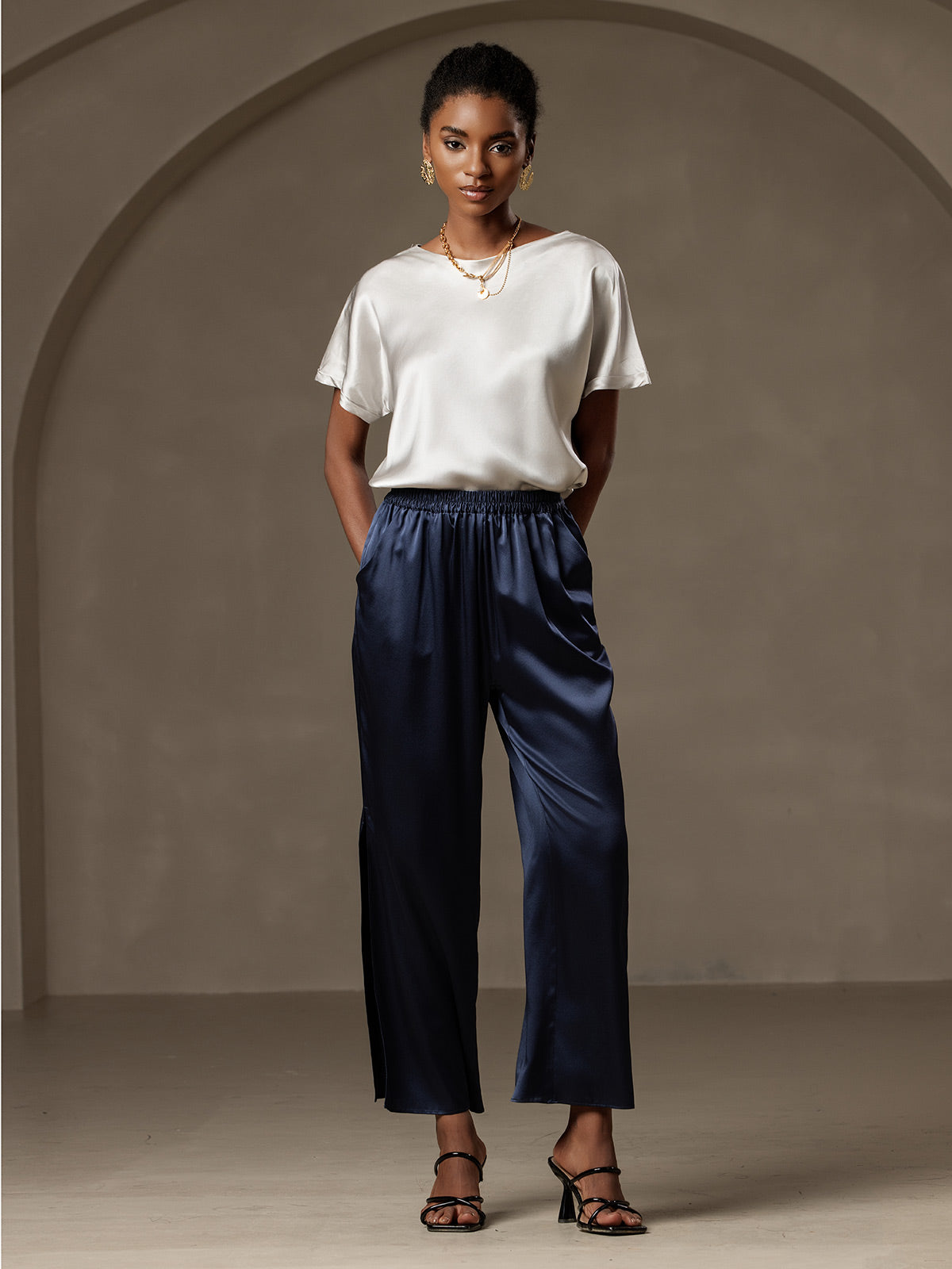 [Light Gray] SilkSilky-CA 19Momme Silk Round Neck Women's T-Shirt 006,