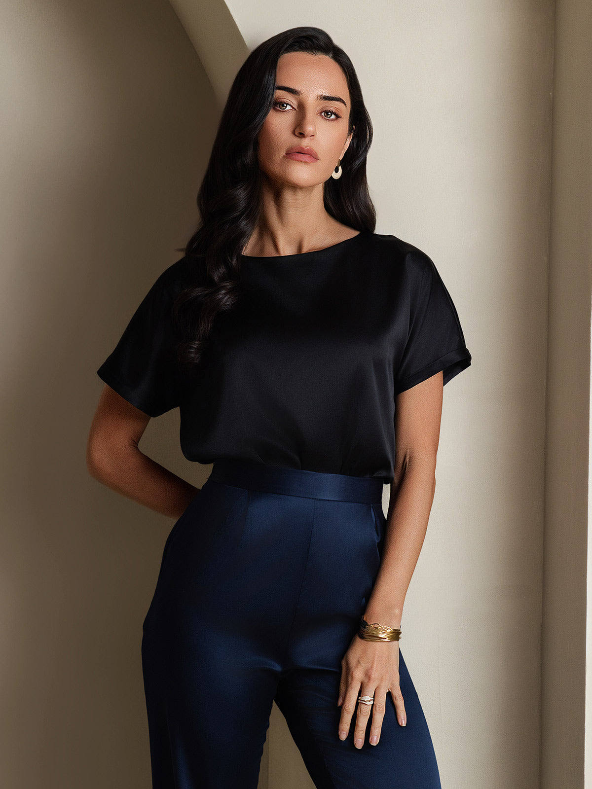 [Black] SilkSilky-CA 19Momme Silk Round Neck Women's T-Shirt 004
