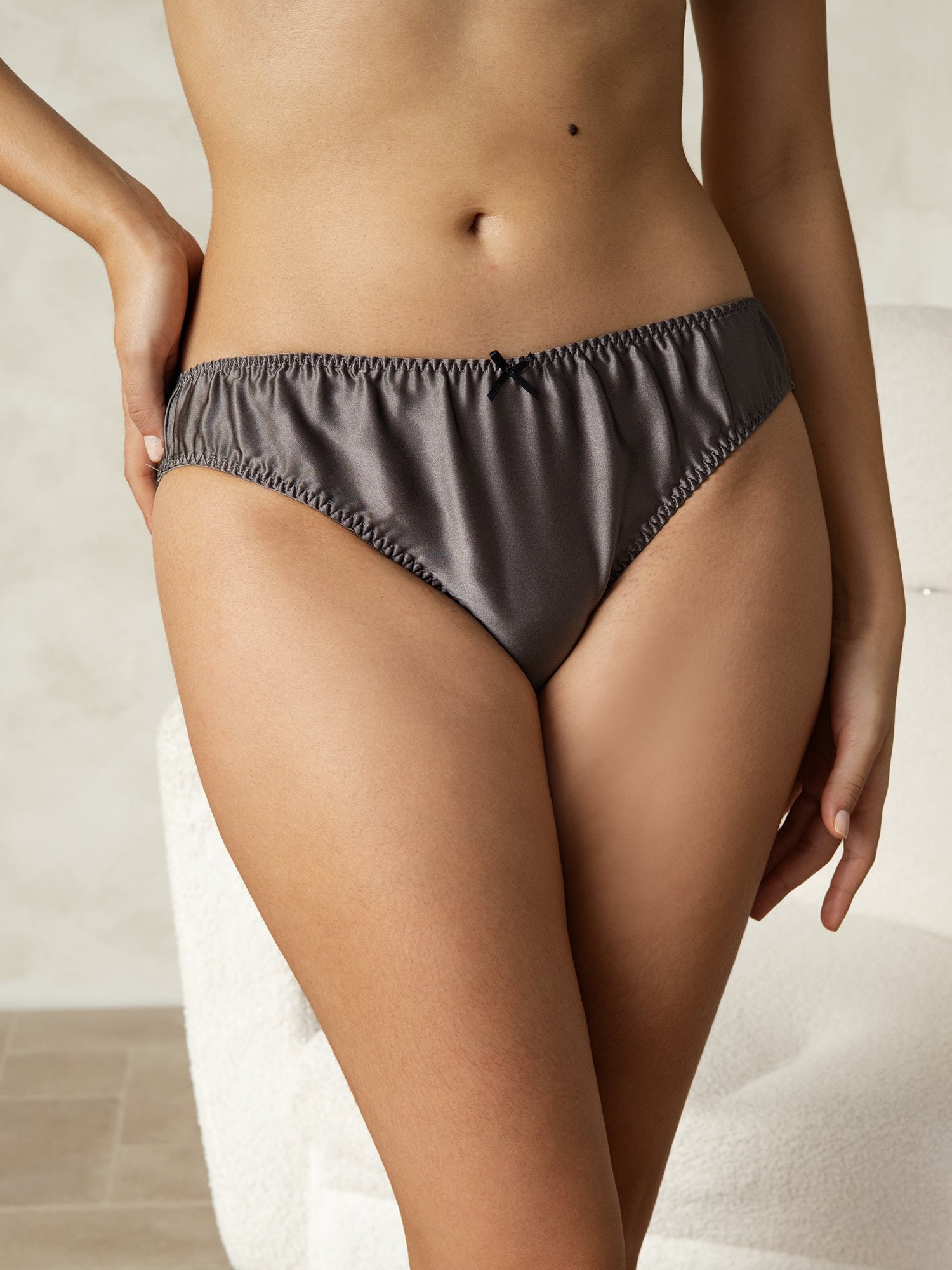 [Gray] SilkSilky-CA Pure Silk Panty 004