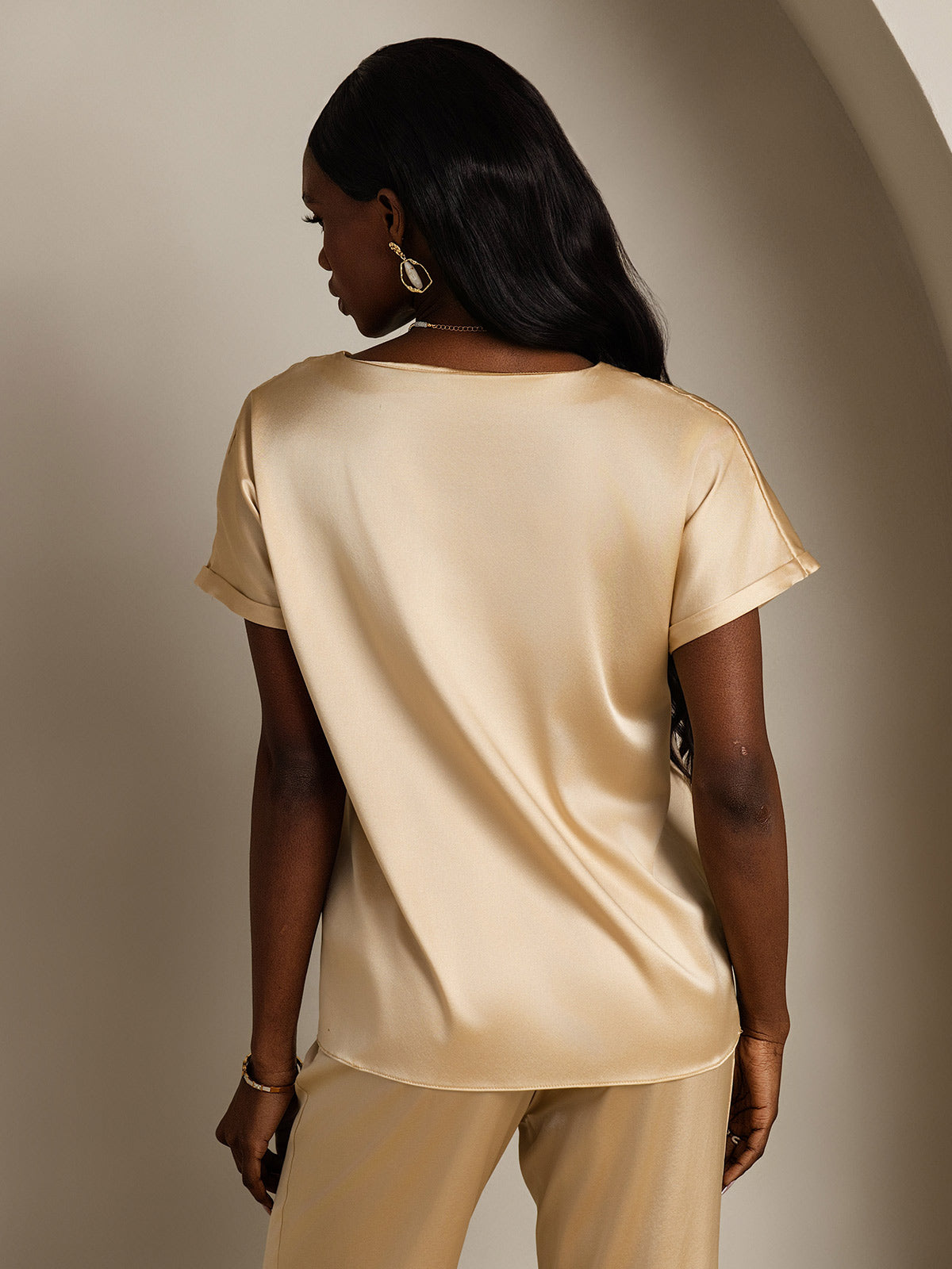 [Champagne] SilkSilky-CA 19Momme Silk Round Neck Women's T-Shirt 002
