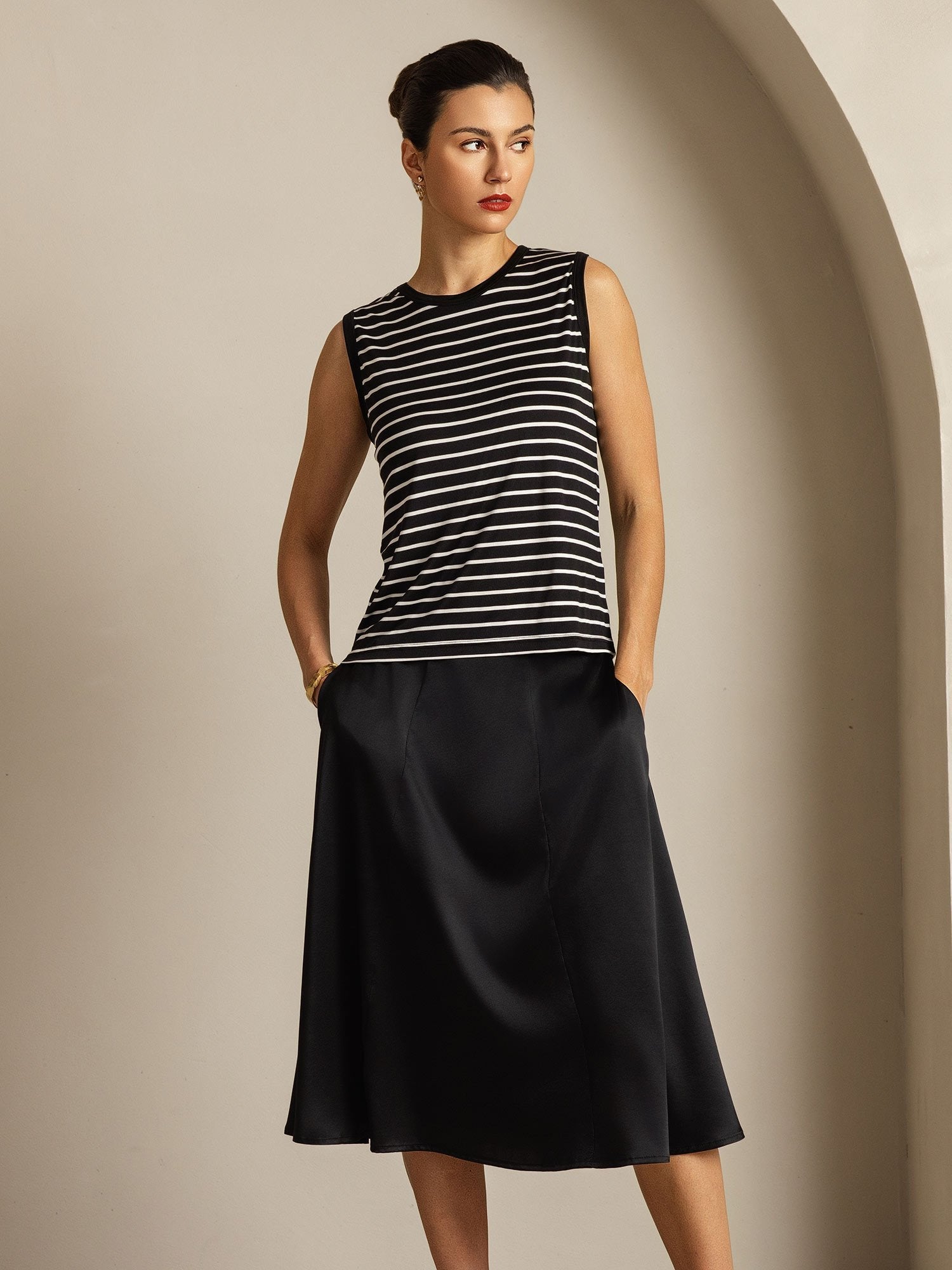 [Black Stripe] SilkSilky-CA Pure Silk Sleeveless Round Neck Camisole 006