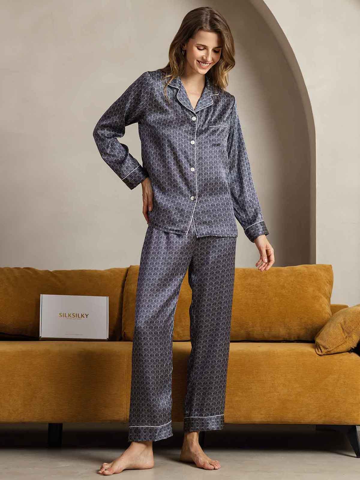 [Navy Ginkgo] SilkSilky-CA Pure Silk Womens Pajamas 005