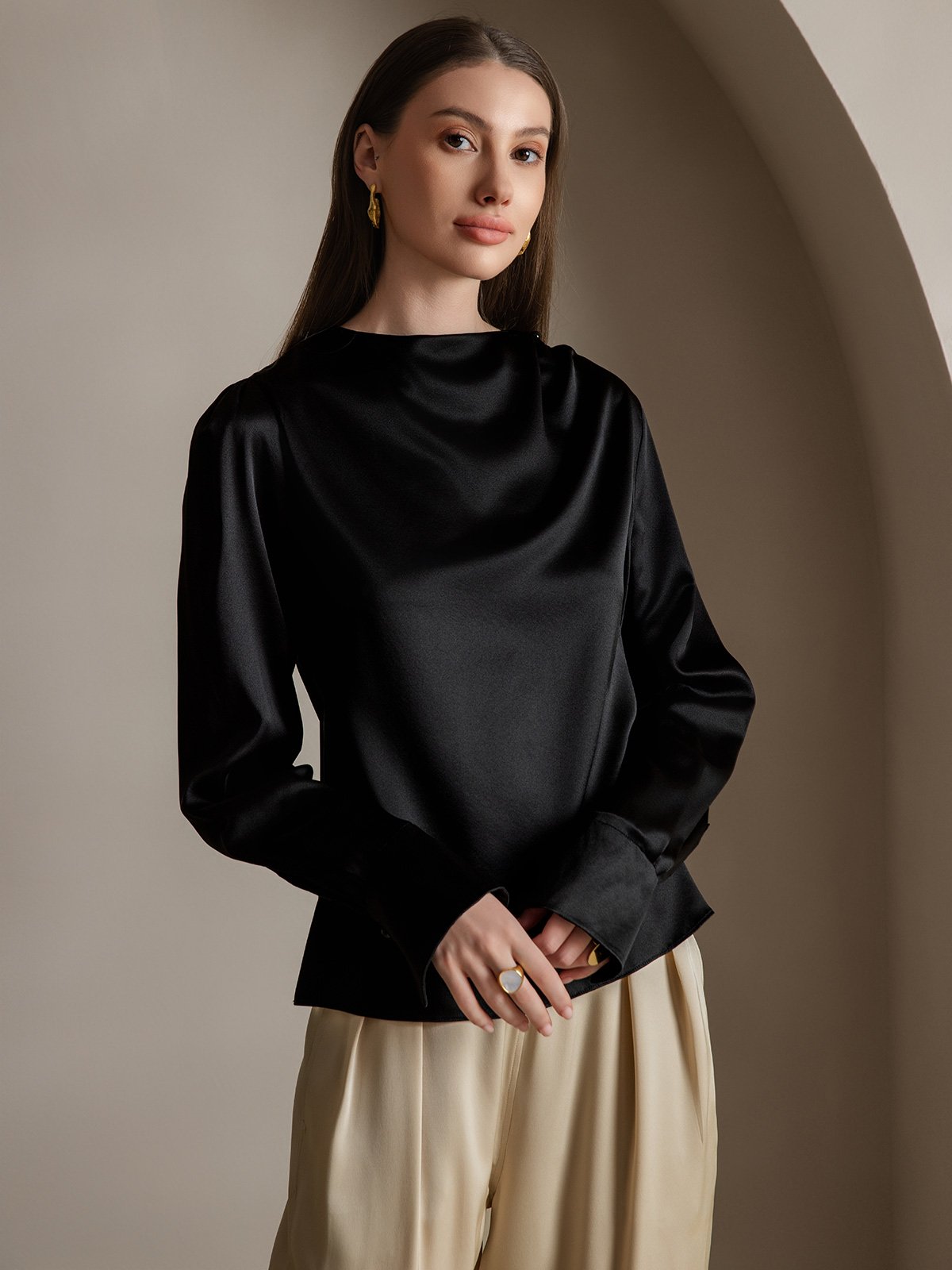 [Black] SilkSilky-CA 19Momme Silk Boat Neck Women's Shirt 003