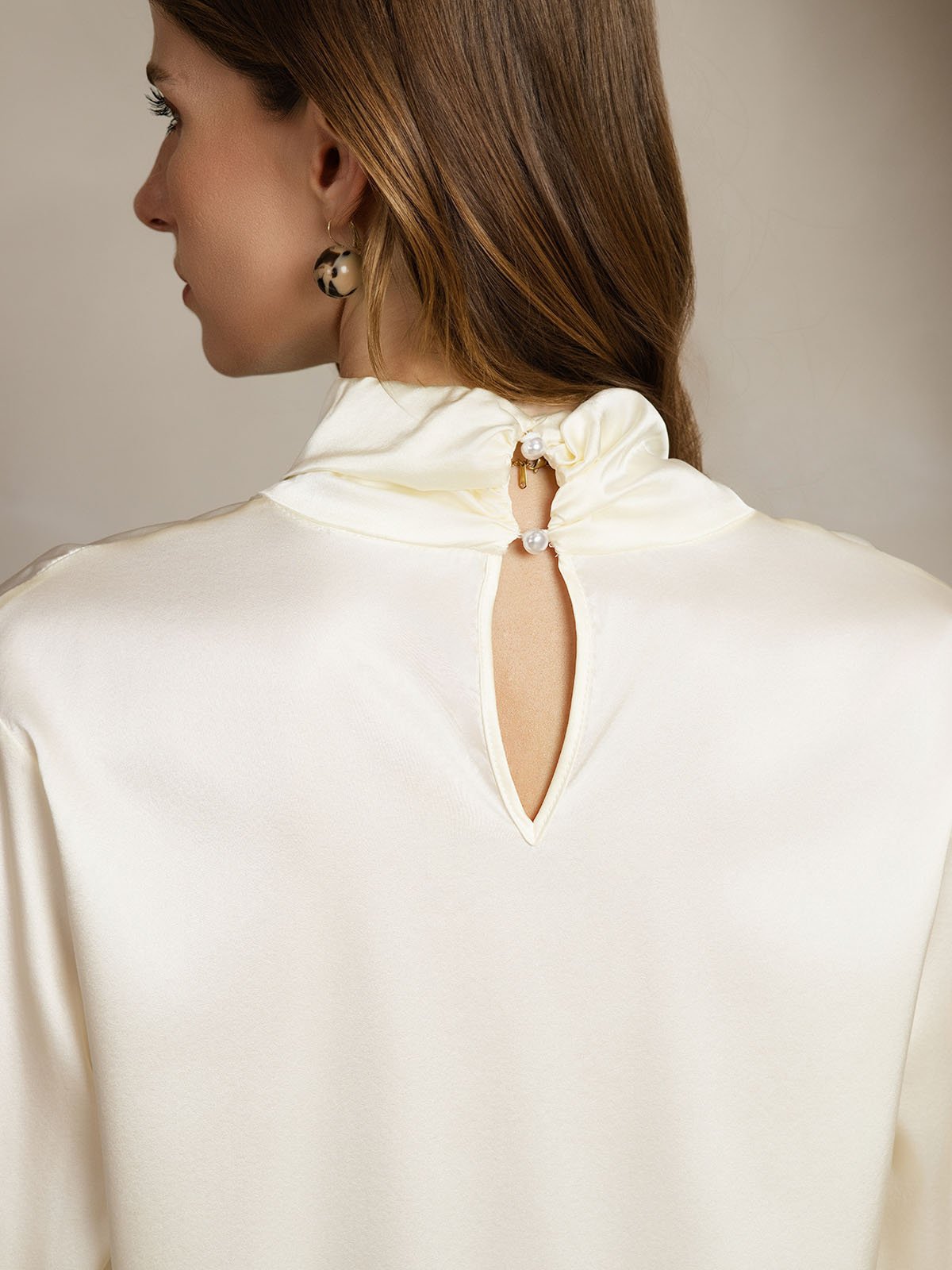 [Ivory] SilkSilky-CA 19Momme Silk Keyhole Neck Women's Shirt 006