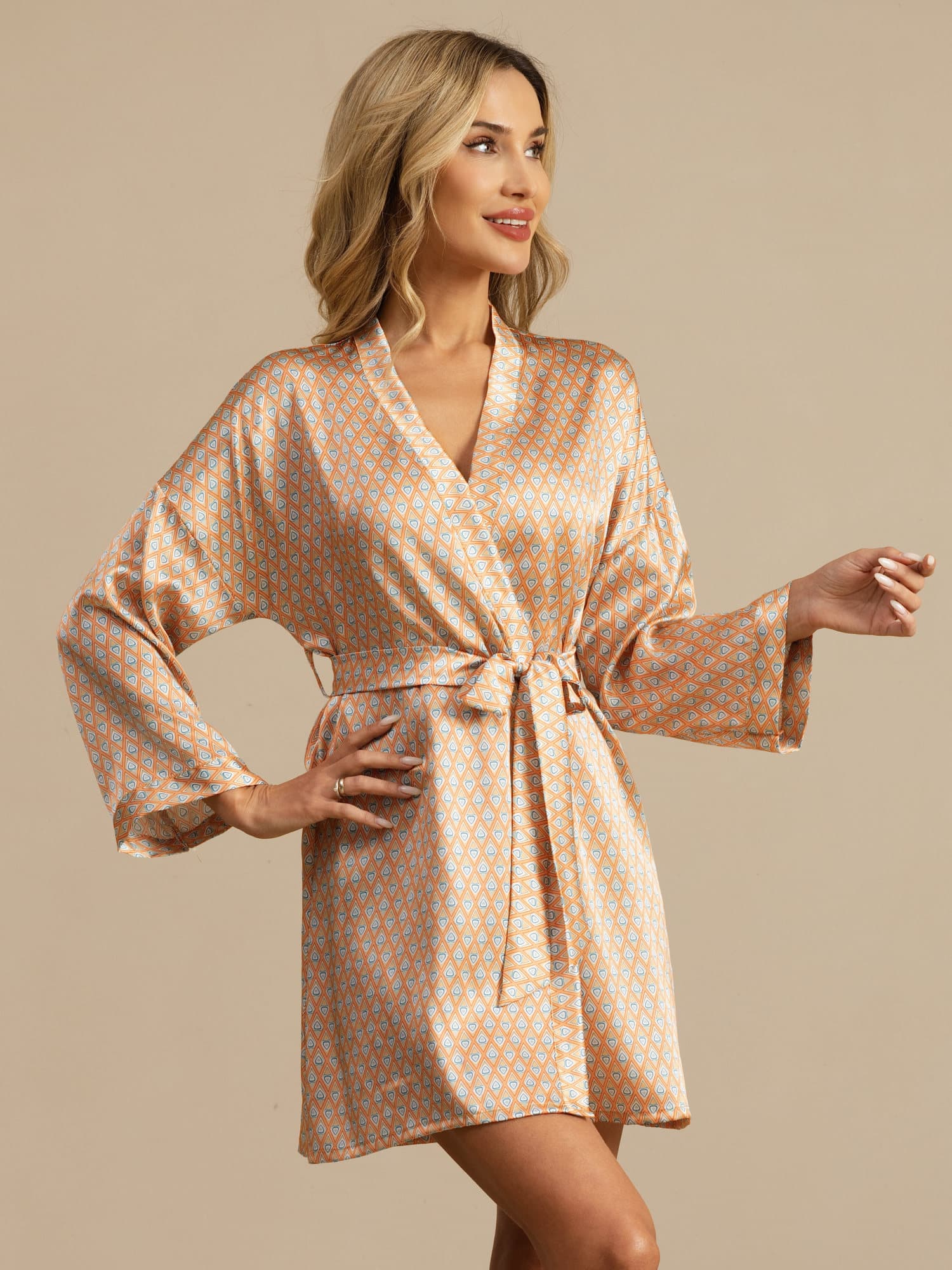 [Yellow Heart Geo] SilkSilky-CA Long Sleeve Women's Robe 001