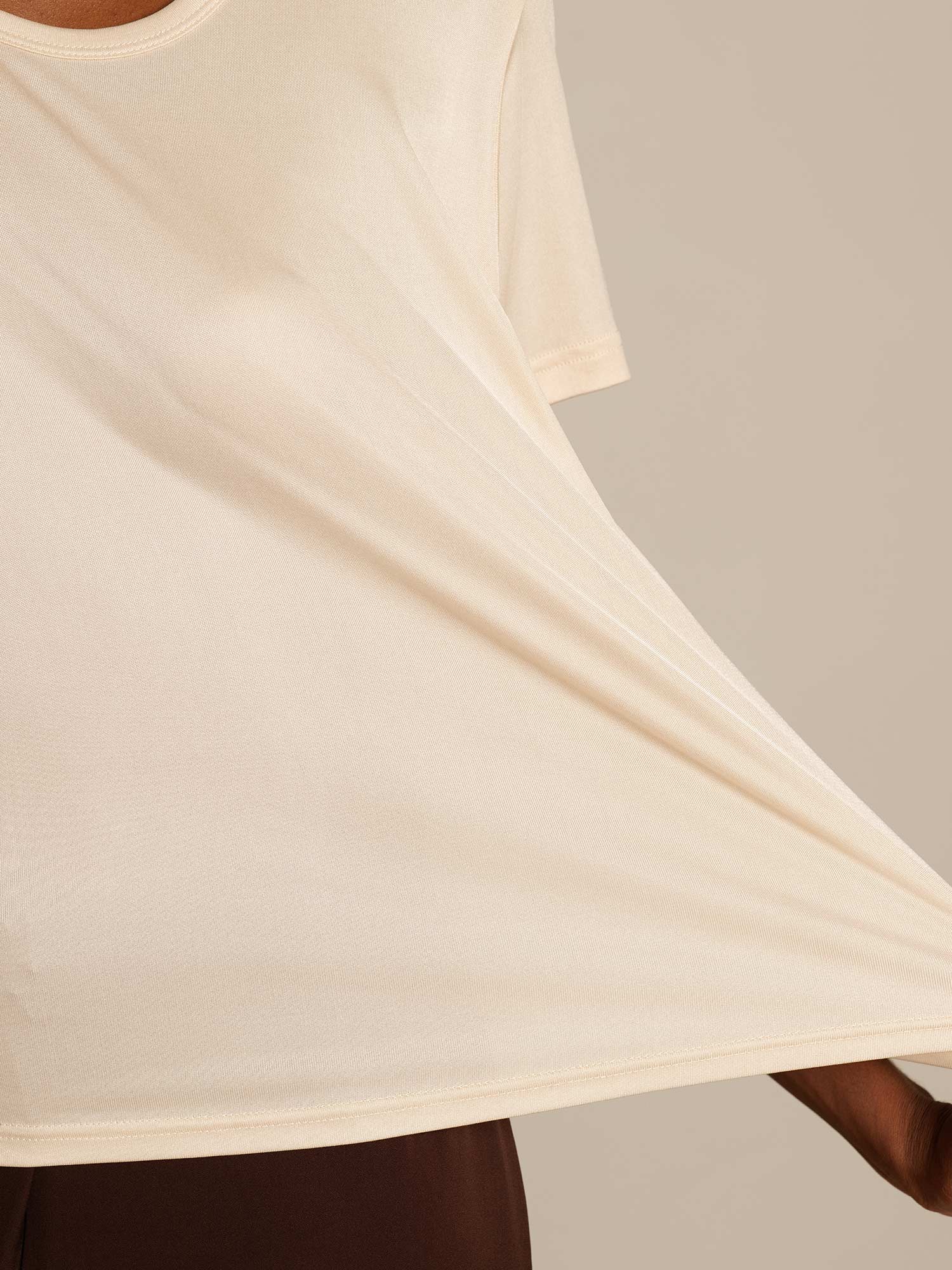 [Beige] SilkSilky-CA Silk Knitted Round Neck Women's T-Shirt 004,