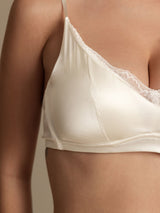 [White] SilkSilky-CA Bra 004