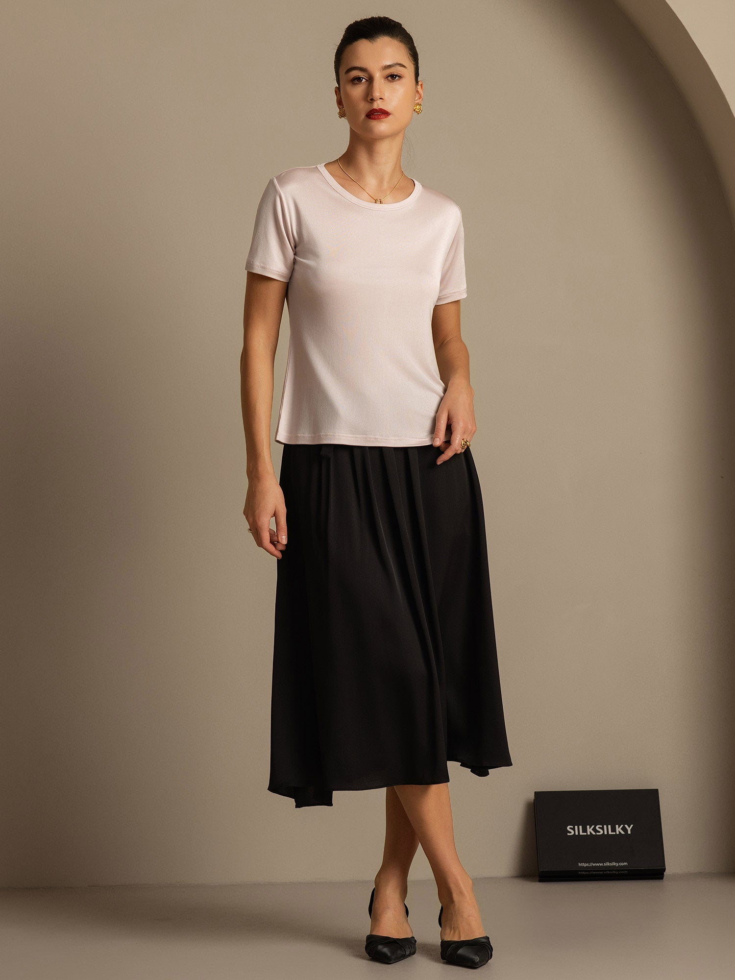 [Light Pink] SilkSilky-CA Silk Knitted Round Neck Women's T-Shirt 003,