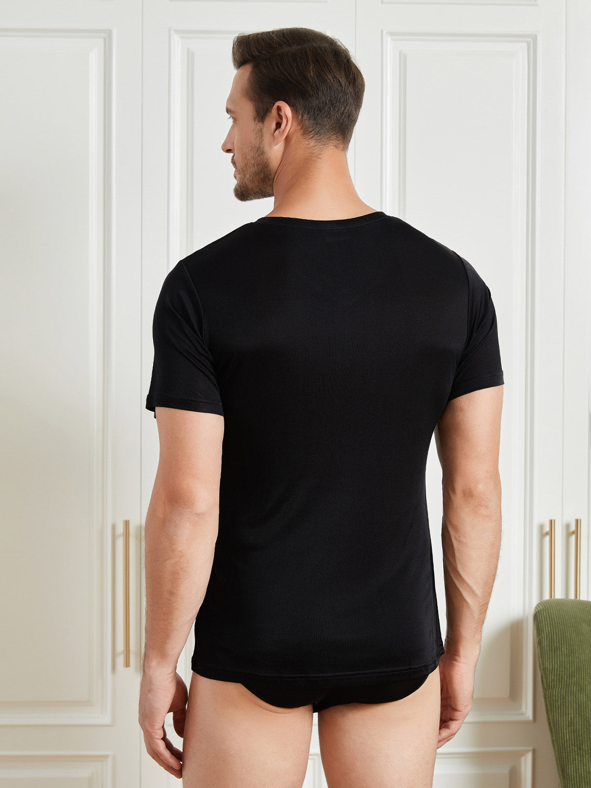 SilkSilky-CA Silk Knitted Short Sleeve V Neck Men's T-Shirt Black 002