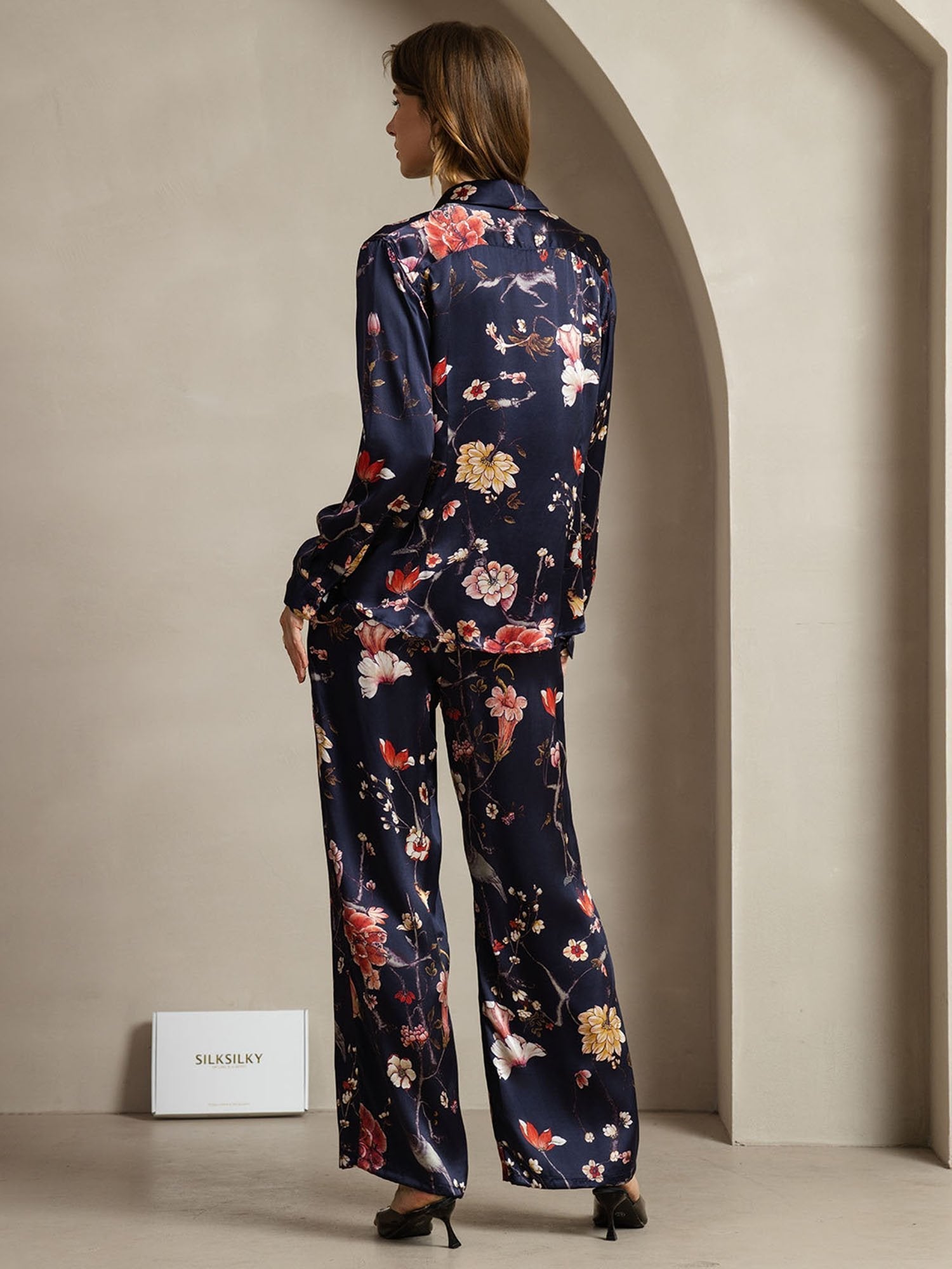 [Navy Floral] SilkSilky-CA 19Momme Silk Lapel Collar Women''s Outfit Sets 002