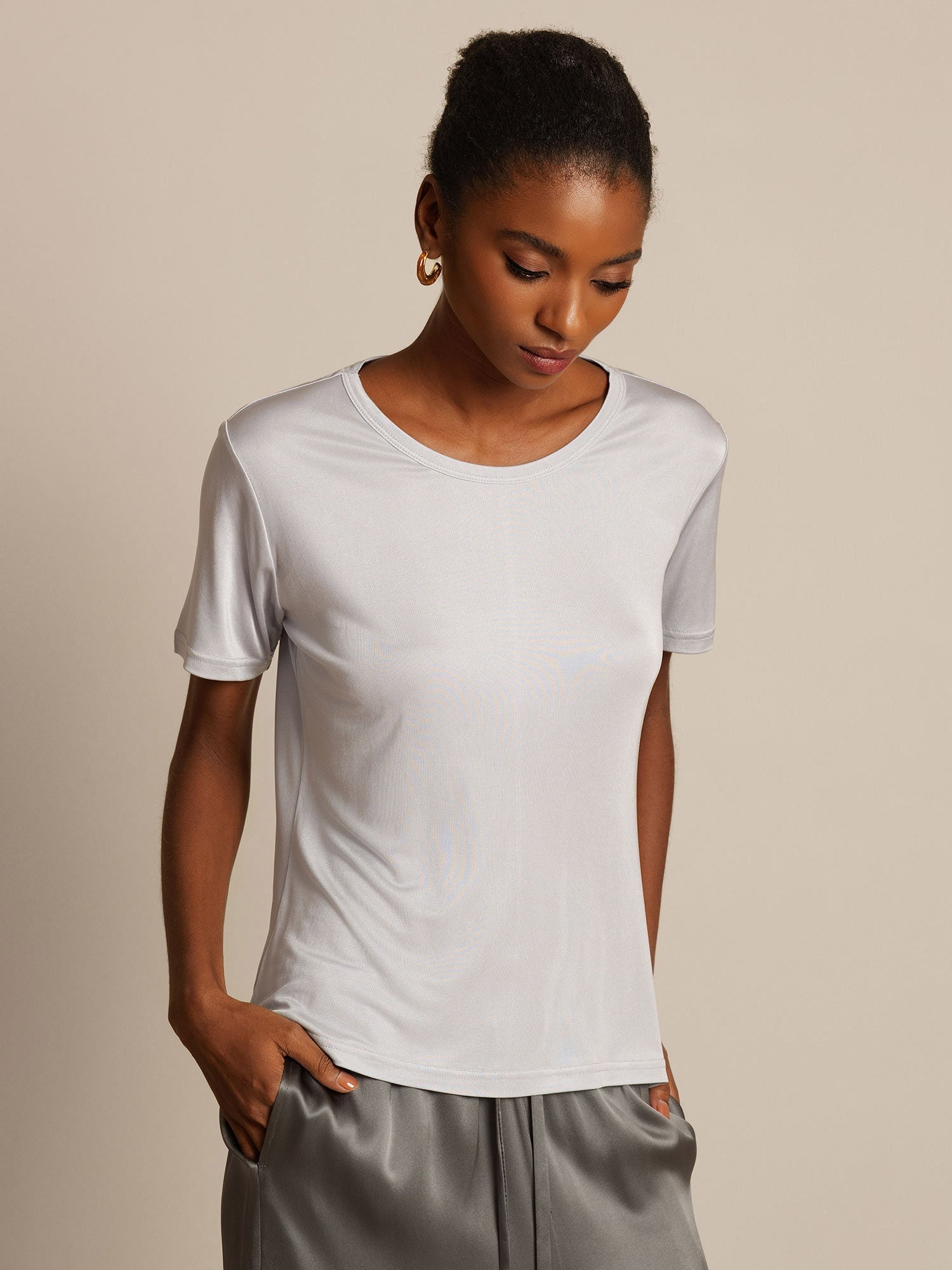 [Silver] SilkSilky-CA Silk Knitted Round Neck Women's T-Shirt 003,