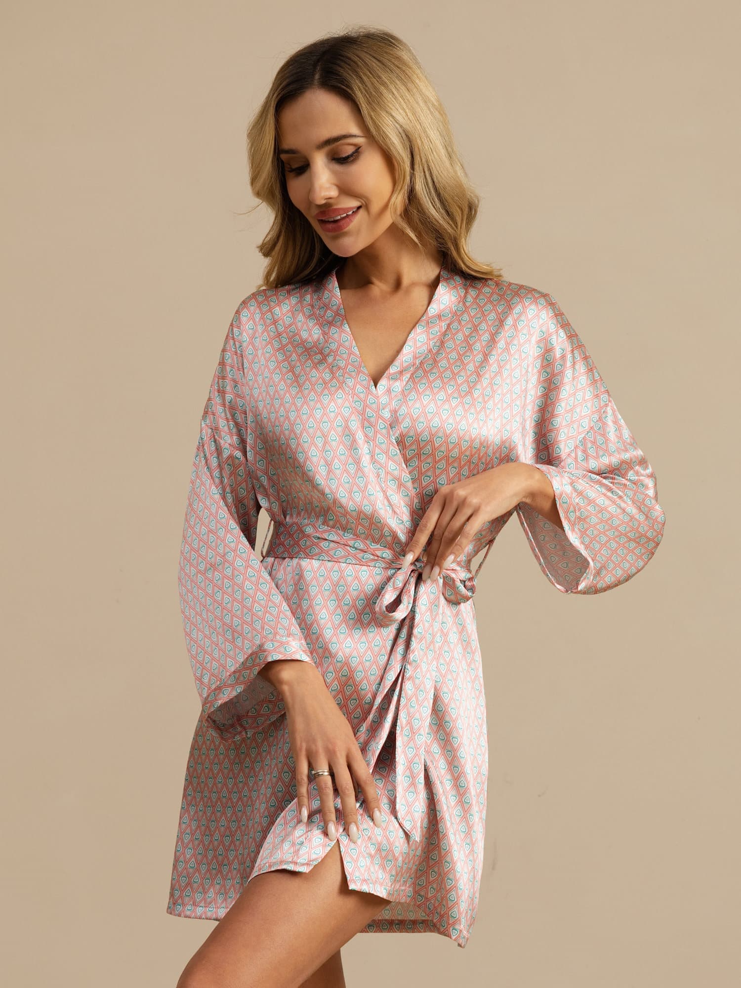 [Pink Heart Geo] SilkSilky-CA 3/4 Sleeve V Neck Women's Robe 001