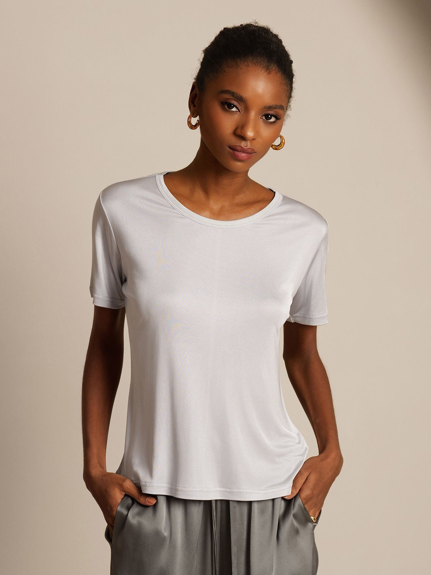 [Silver] SilkSilky-CA Silk Knitted Round Neck Women's T-Shirt 001,