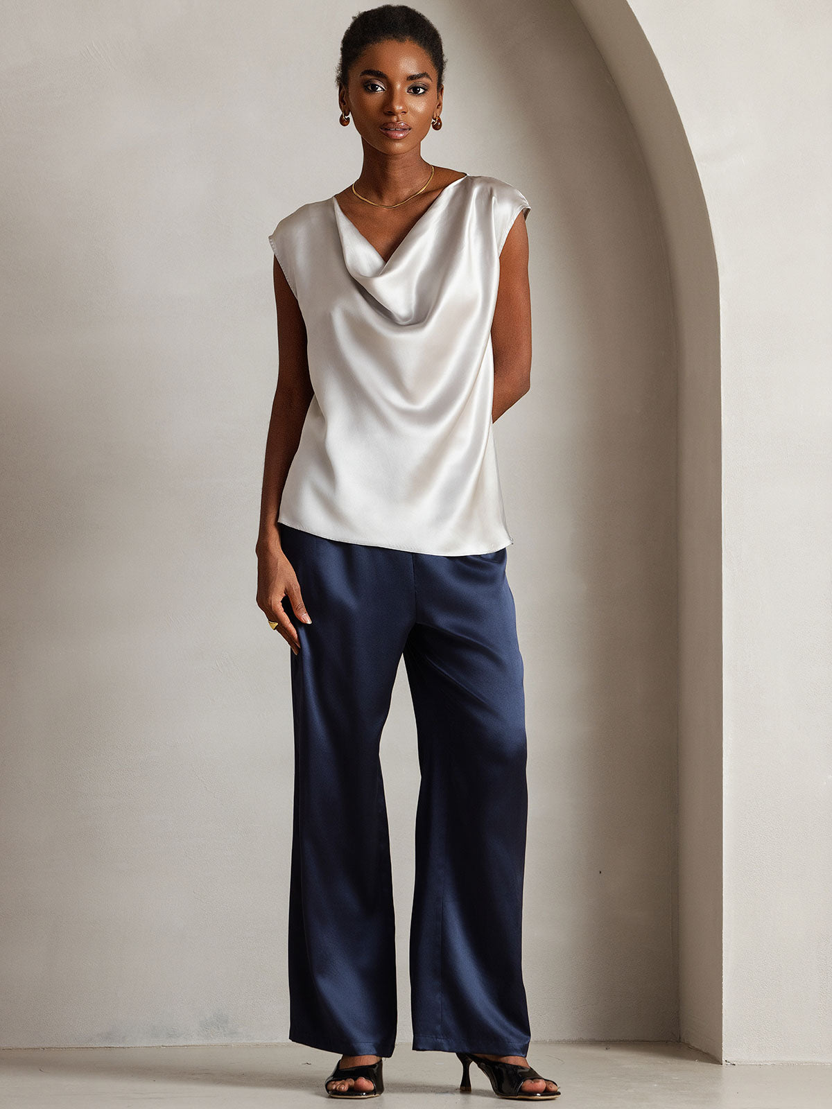 [Light Gray] SilkSilky-CA 19Momme Silk Cowl Neck Women's T-Shirt 001