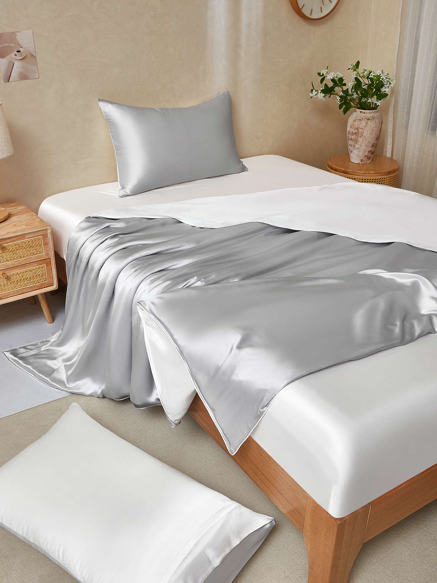 [LightGray+White] SilkSilky-CA 25Momme Pure Silk Bedding Set 001,