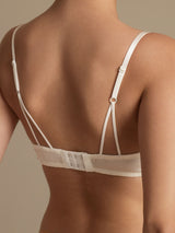 [White] SilkSilky-CA Bra 002