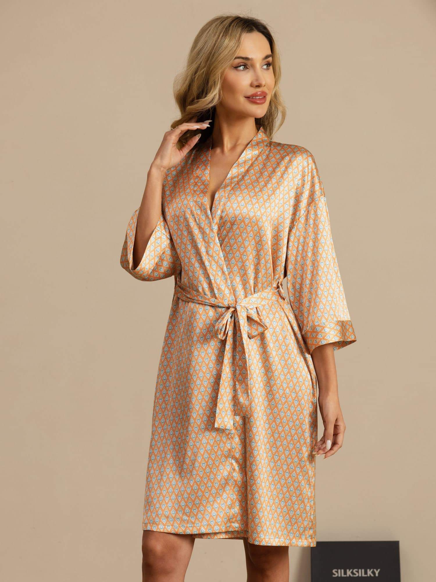 [YellowHeartGeo] SilkSilky-CA 3/4 Sleeve V Neck Women's Robe 004