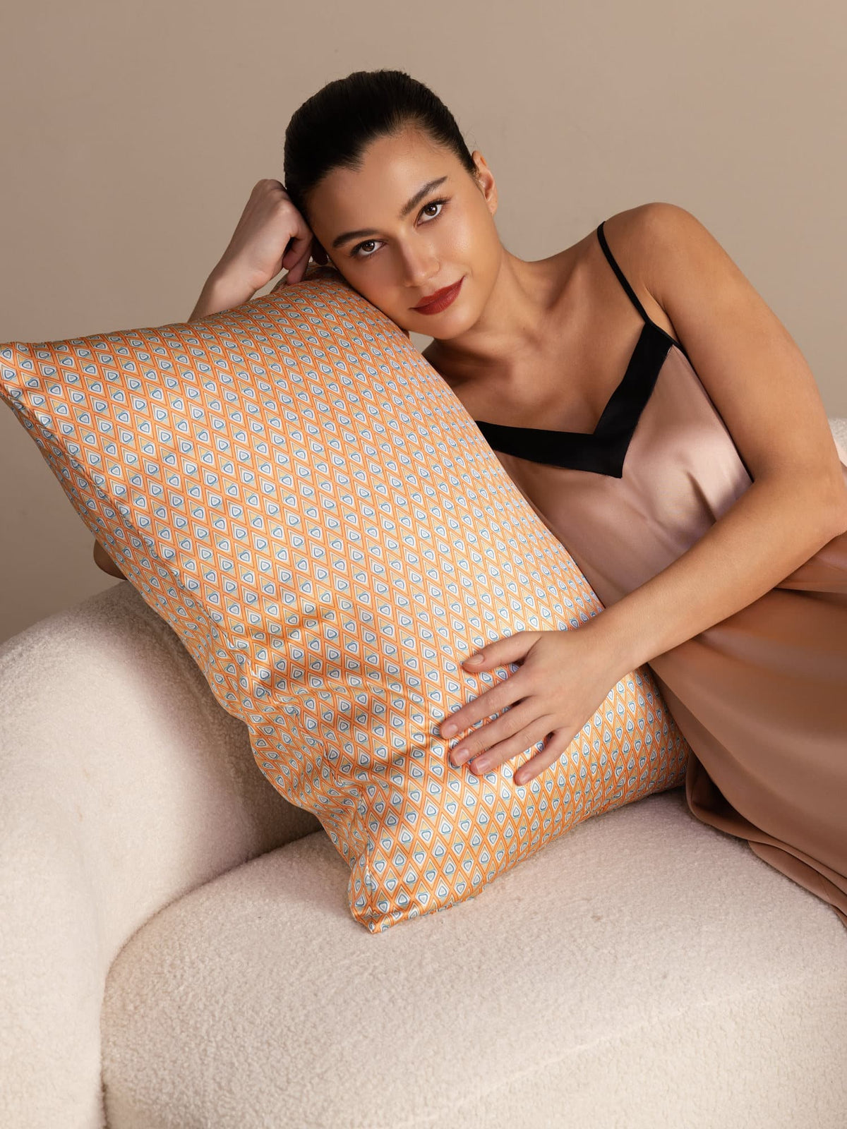 [Yellow Heart Geo] SilkSilky-CA Pillowcase 001