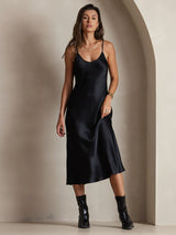 [Black] SilkSilky-CA Spaghetti Strap V Neck Dress 004