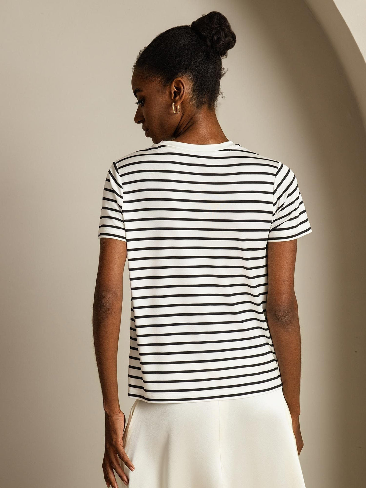 [White Stripe] SilkSilky-CA Short Sleeve Crew Neck Women's T-Shirt 002