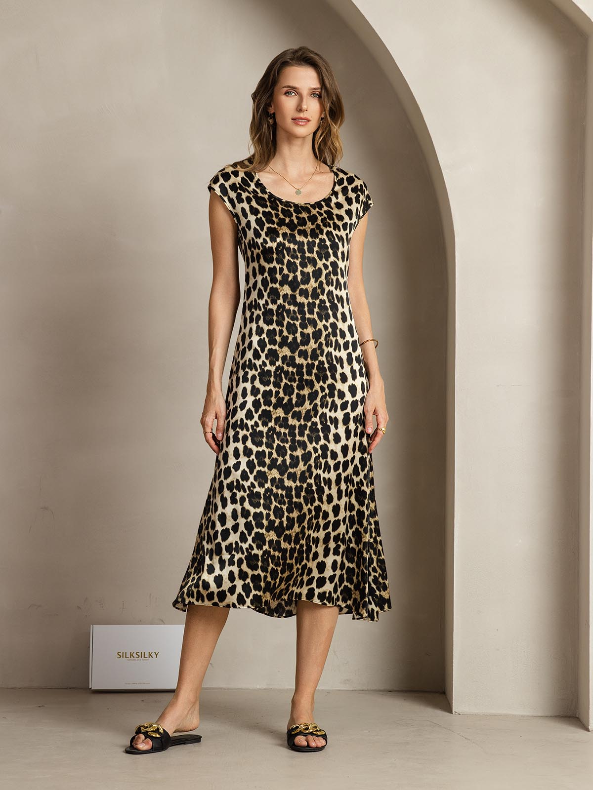 [Leopard] SilkSilky-CA 19Momme Silk Round Neck Dress 003