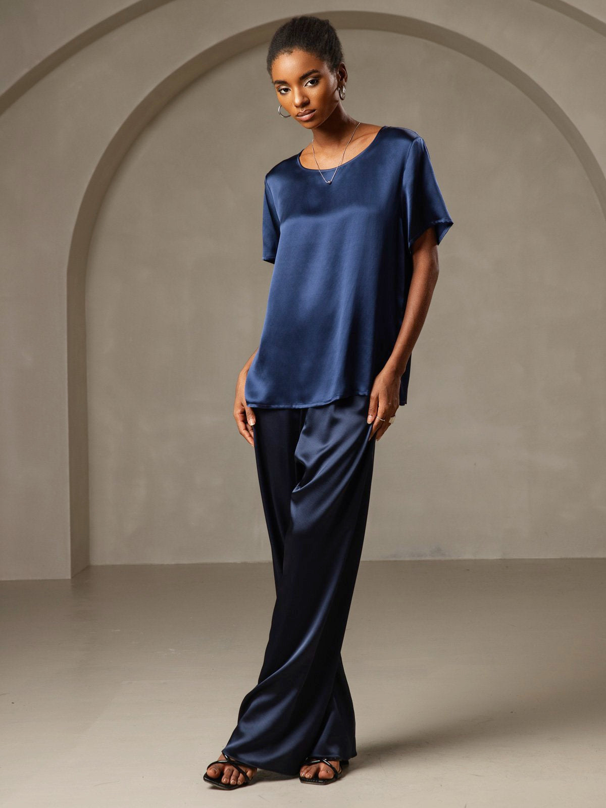 SilkSilky-CA Pure Silk Short Sleeve Round Neck Women's T-Shirt DarkBlue 006