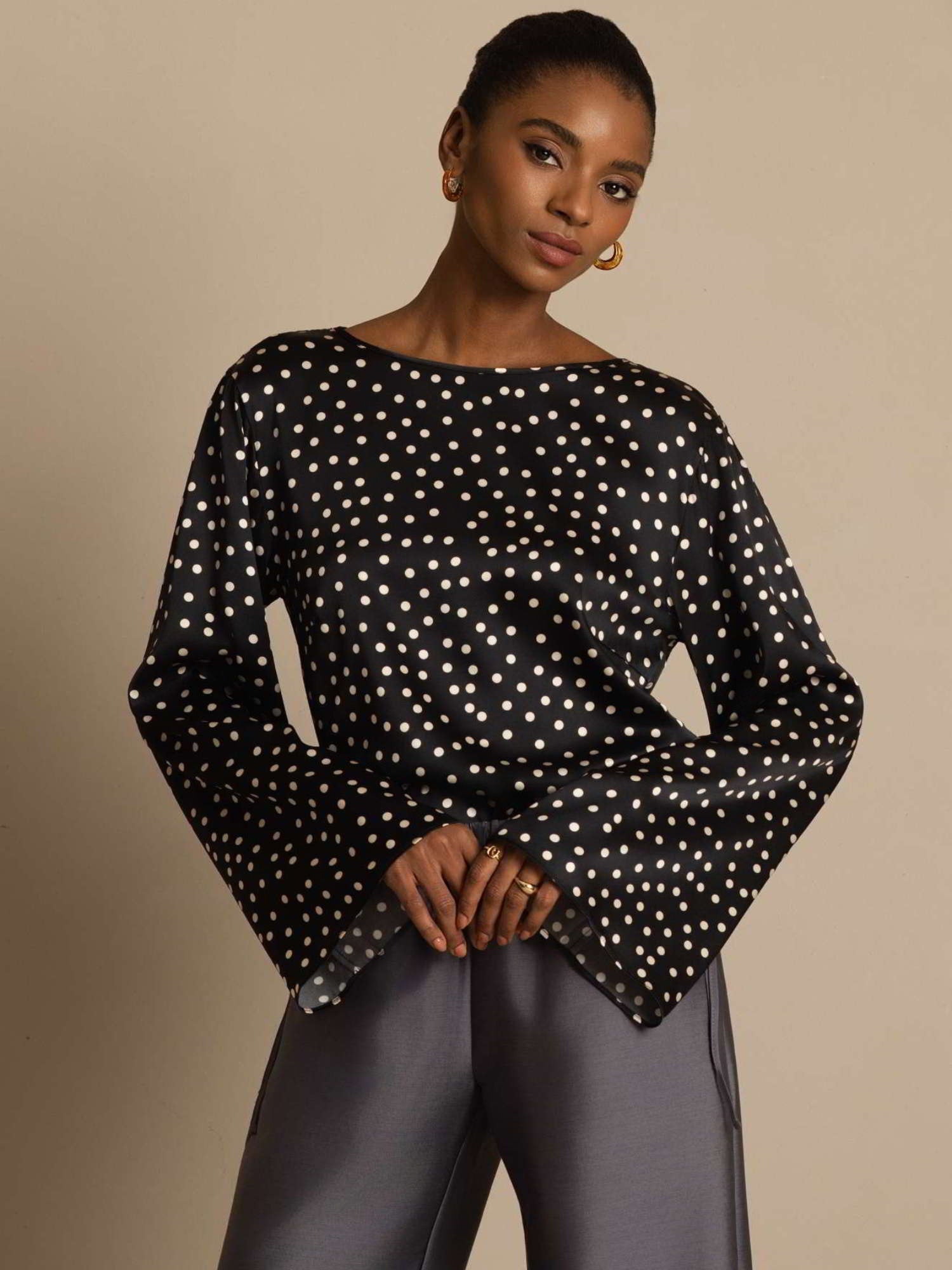 [Polka Dot] SilkSilky-CA 19Momme Silk Bell Sleeve Round Neck Blouse 001