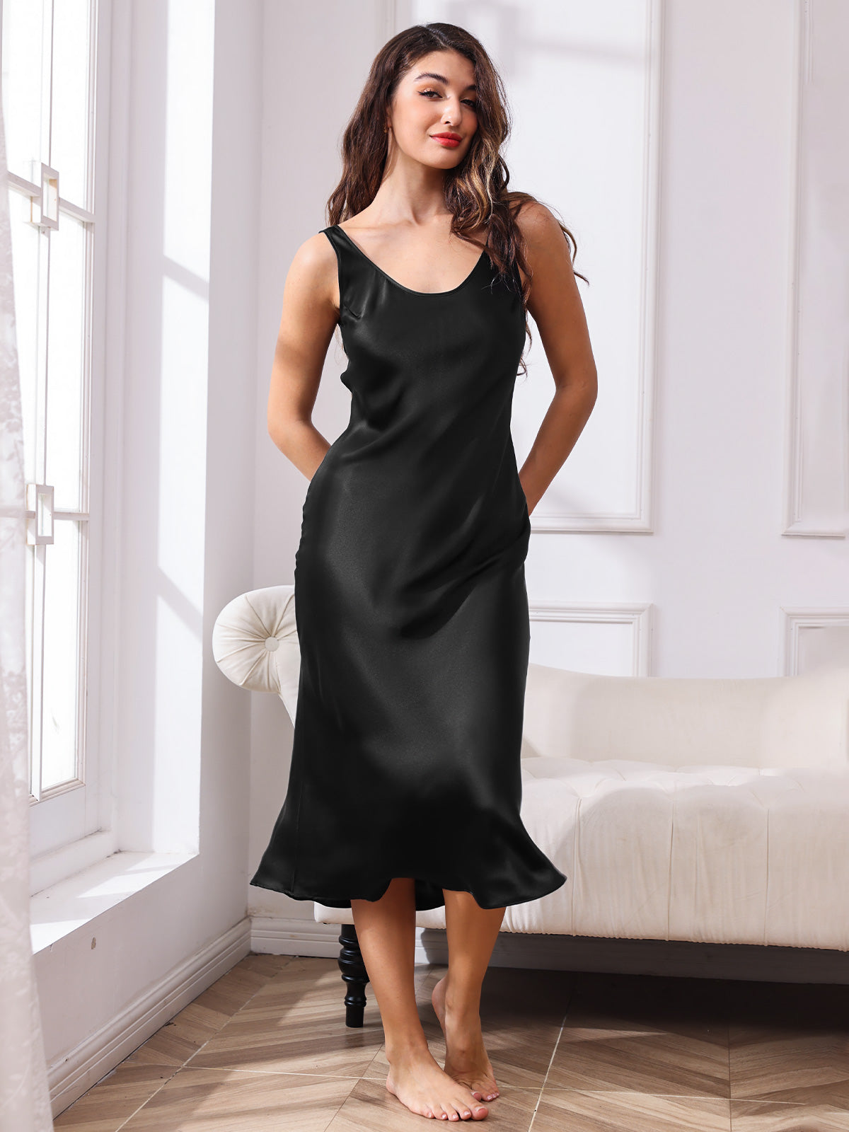 SilkSilky CA Pure Silk Sleeveless Boat Neck Dress Black 001