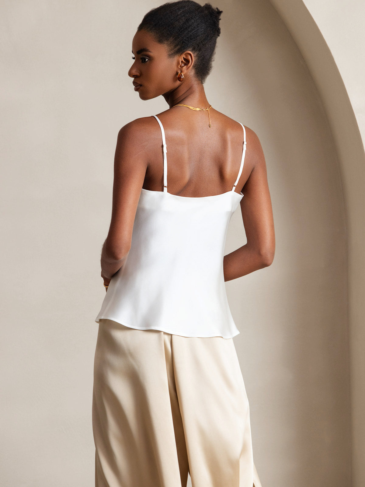 [White] SilkSilky-CA Spaghetti Strap V Neck Camisole 002