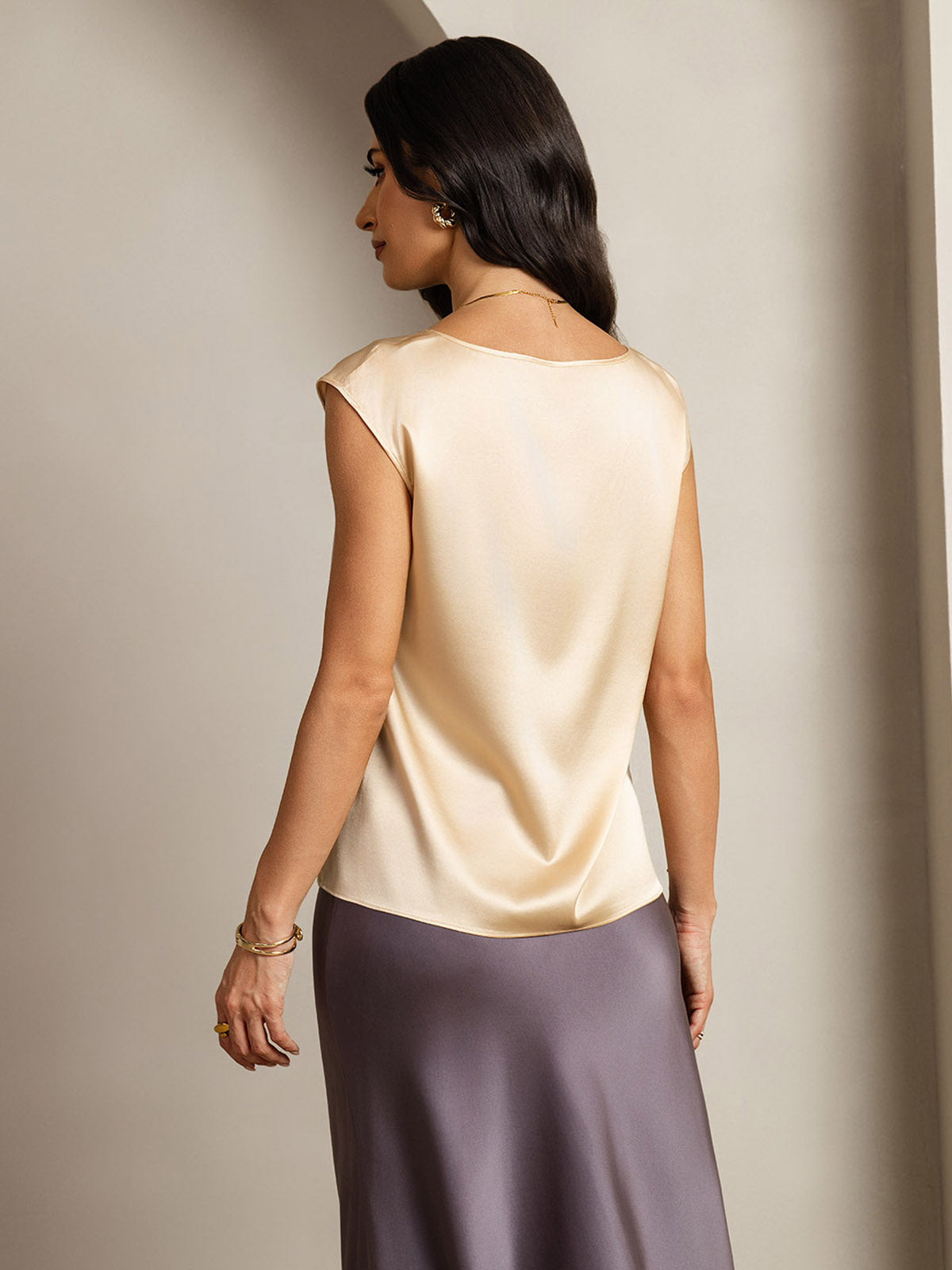 [Champagne] SilkSilky-CA 19Momme Silk Round Neck Women's T-Shirt 002