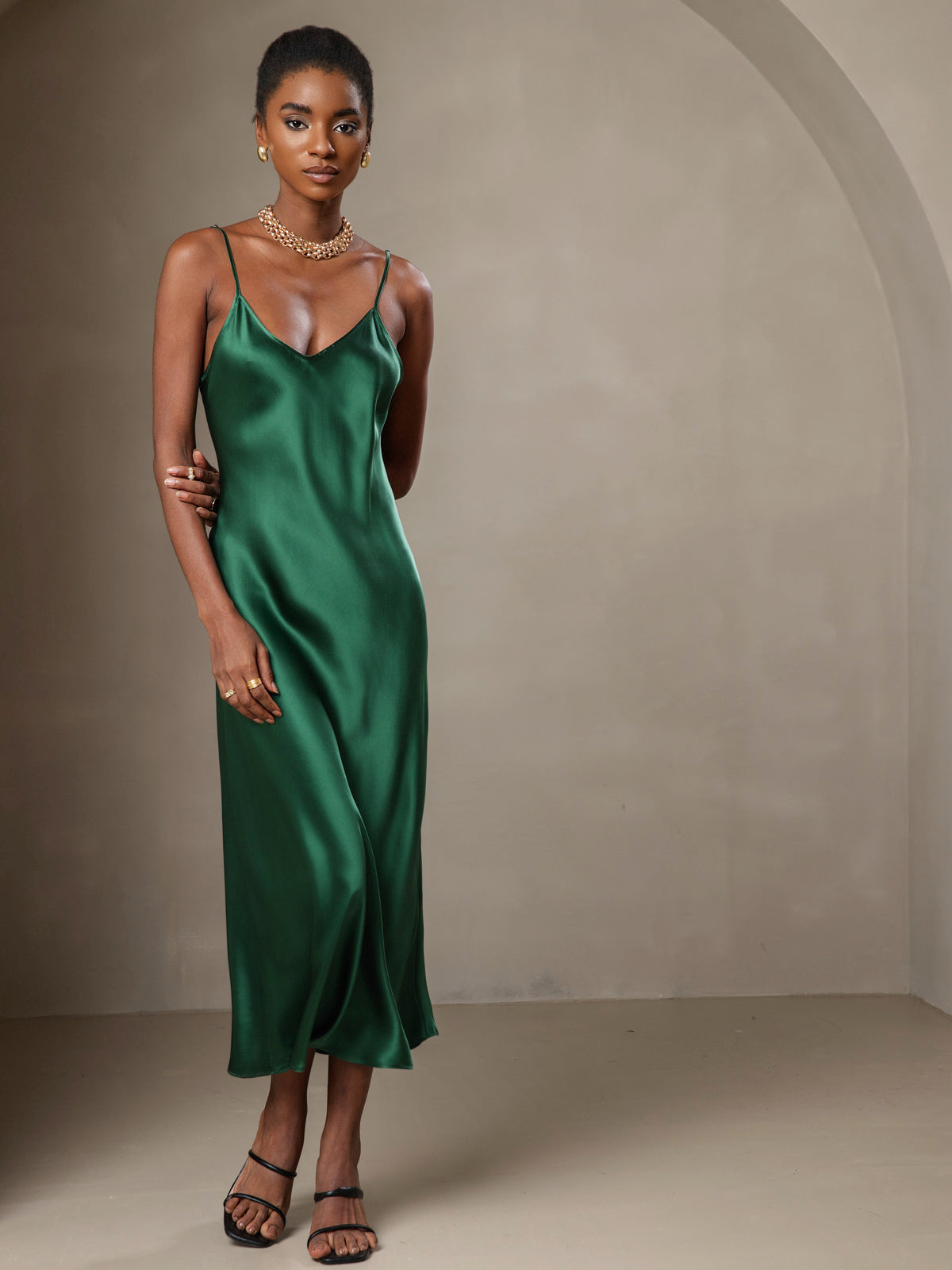 SilkSilky-CA Pure Silk Sleeveless Round Neck Dress Green 001