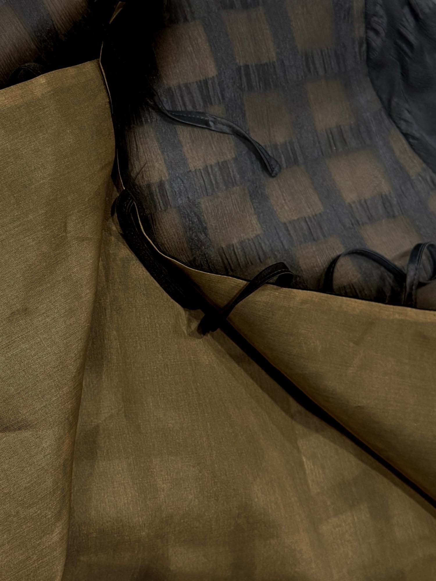 [Black] SilkSilky-CA Pure Silk Long Sleeve Round Neck Blouse 005