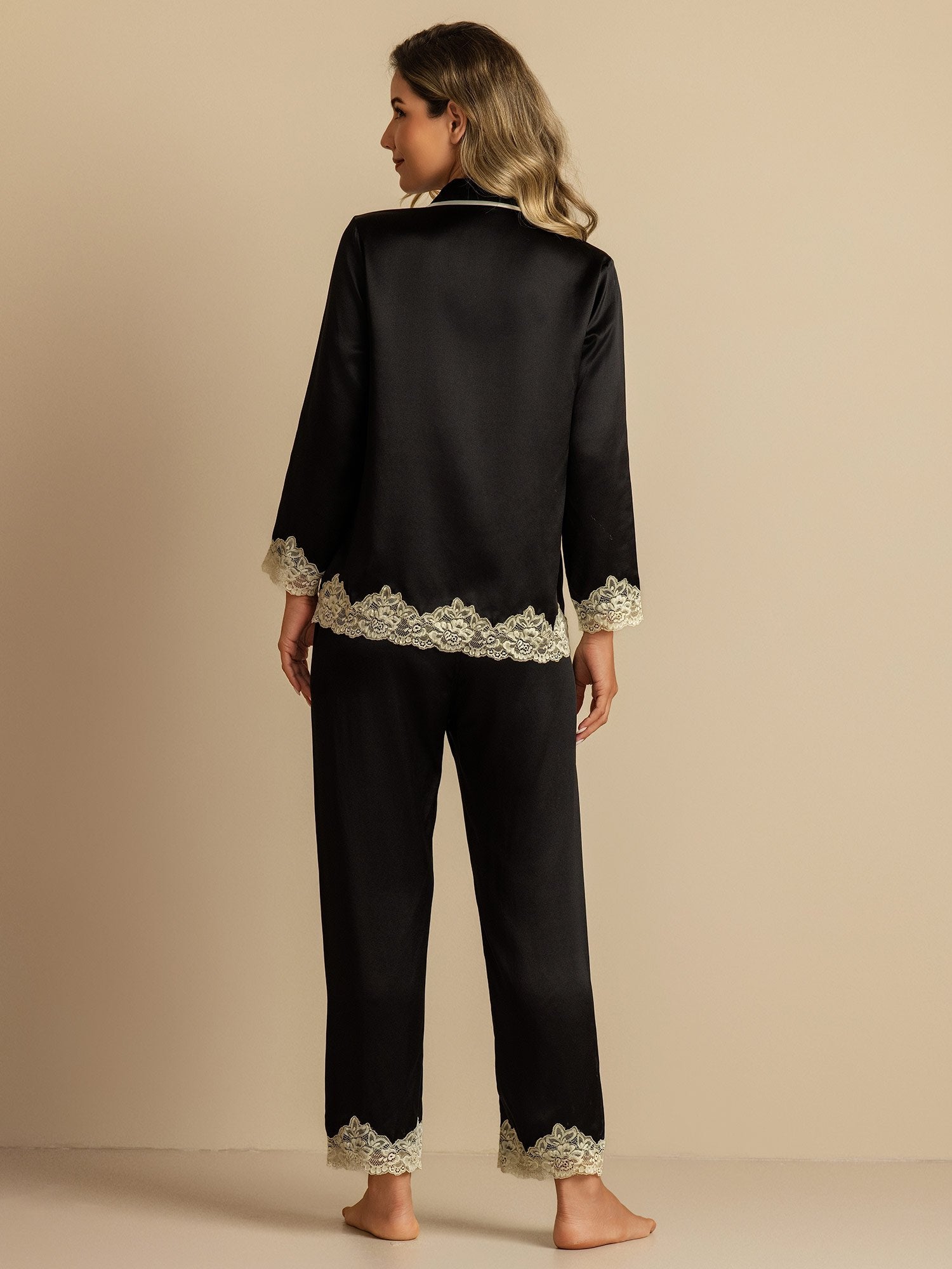 [Black] SilkSilky-CA Pure Silk Womens Pajamas 002