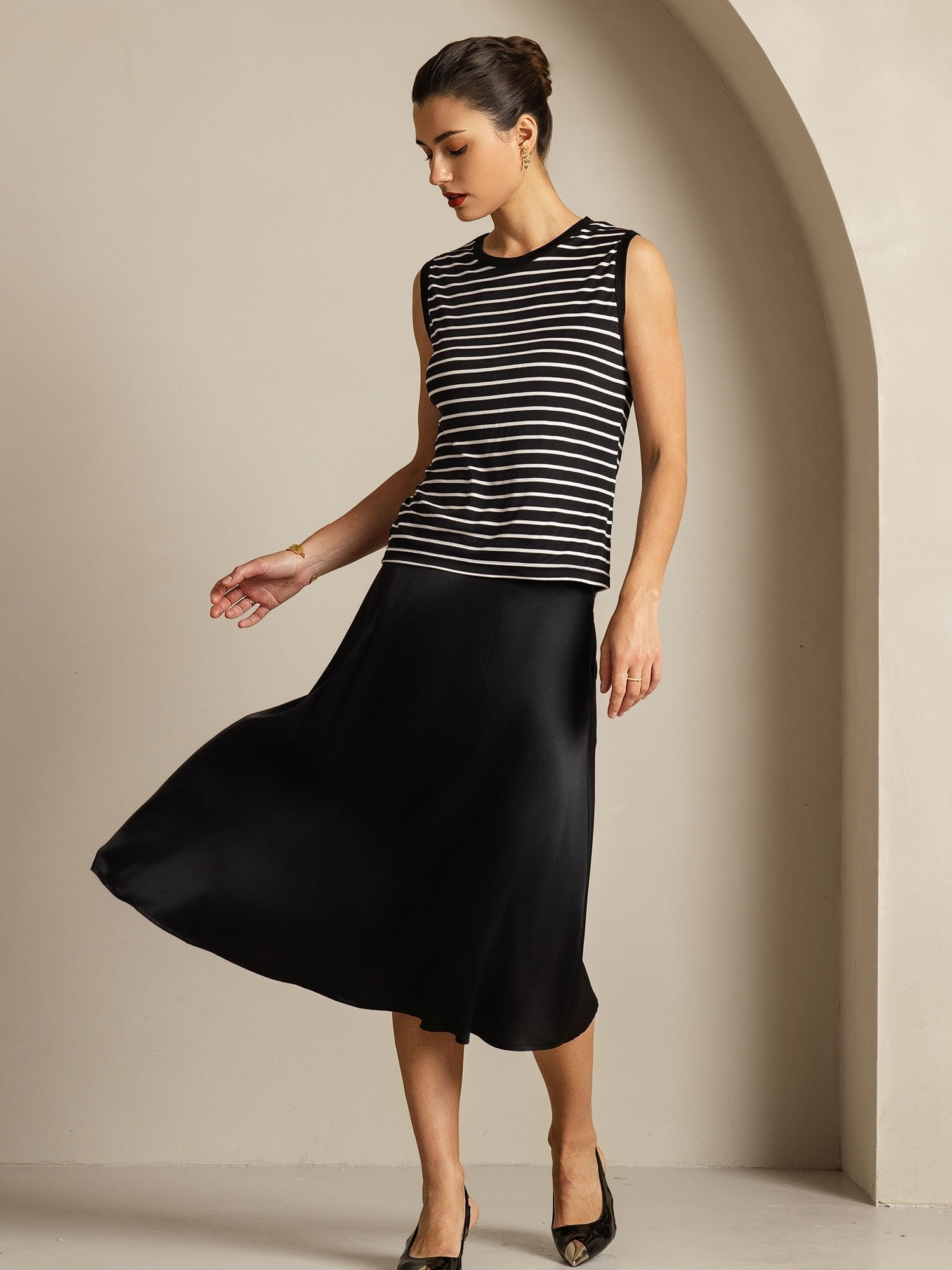 [Black Stripe] SilkSilky-CA Pure Silk Sleeveless Round Neck Camisole 005