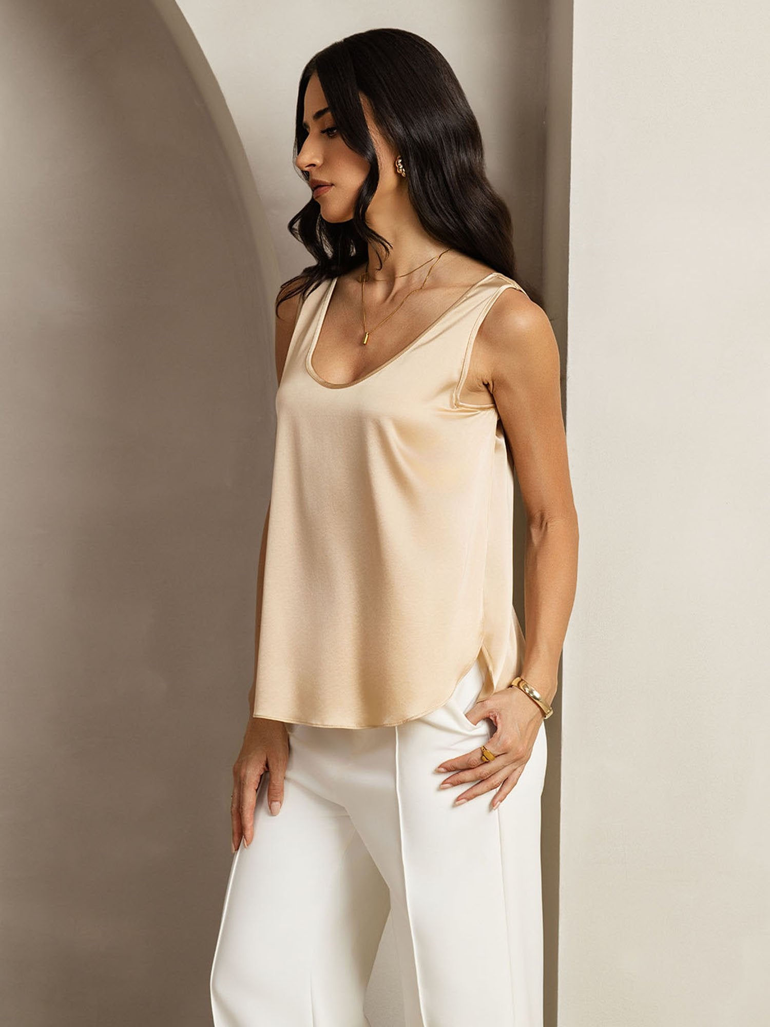 [Champagne] SilkSilky-CA 19Momme Silk U Neck Women's T-Shirt 007