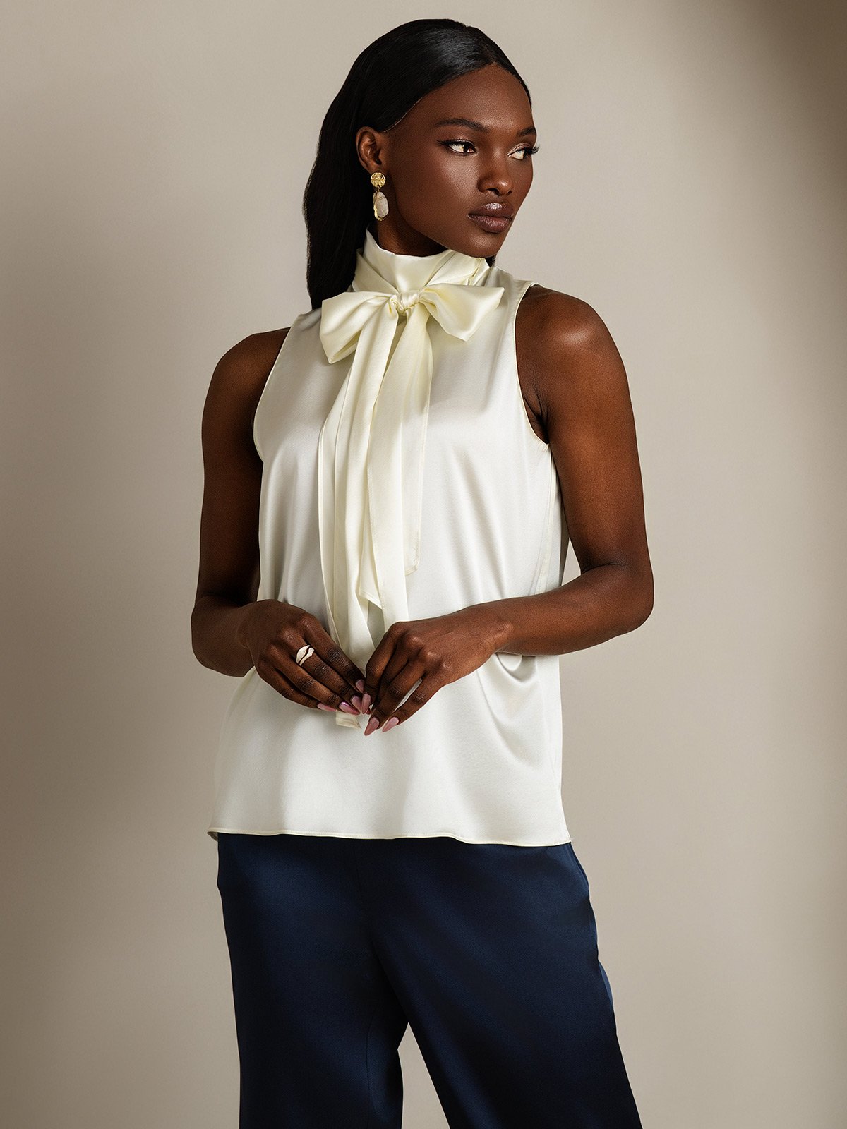 [Ivory] SilkSilky-CA 19Momme Stretch Silk Charmeuse Sleeveless High Neck Blouse 005