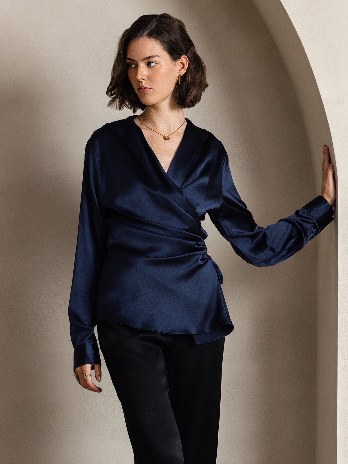 SilkSilky CA 19Momme Silk Long Sleeve V Neck Women's Shirt DarkBlue 001