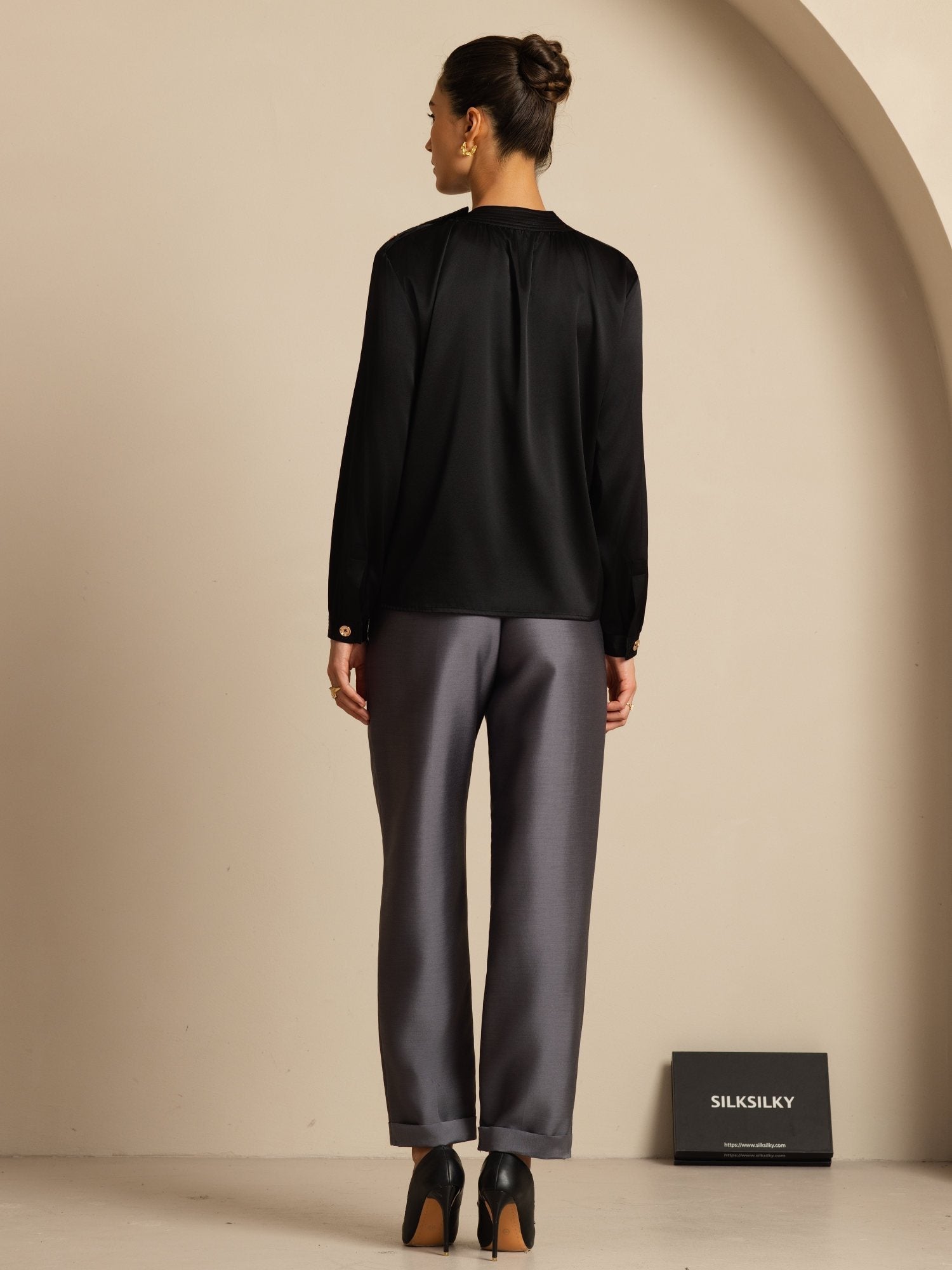 [Black] SilkSilky-CA 19Momme Stretch Silk Charmeuse Long Sleeve Round Neck Blouse 002