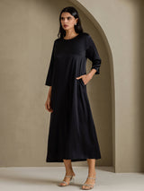[Black] SilkSilky-CA 3/4 Sleeve Round Neck Dress 006