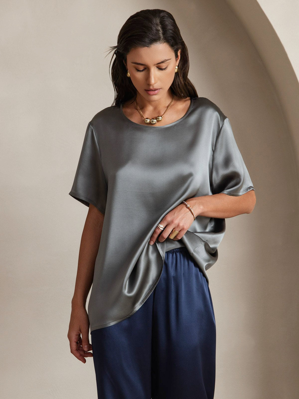 SilkSilky-CA Pure Silk Short Sleeve Round Neck Women's T-Shirt DarkGray 003