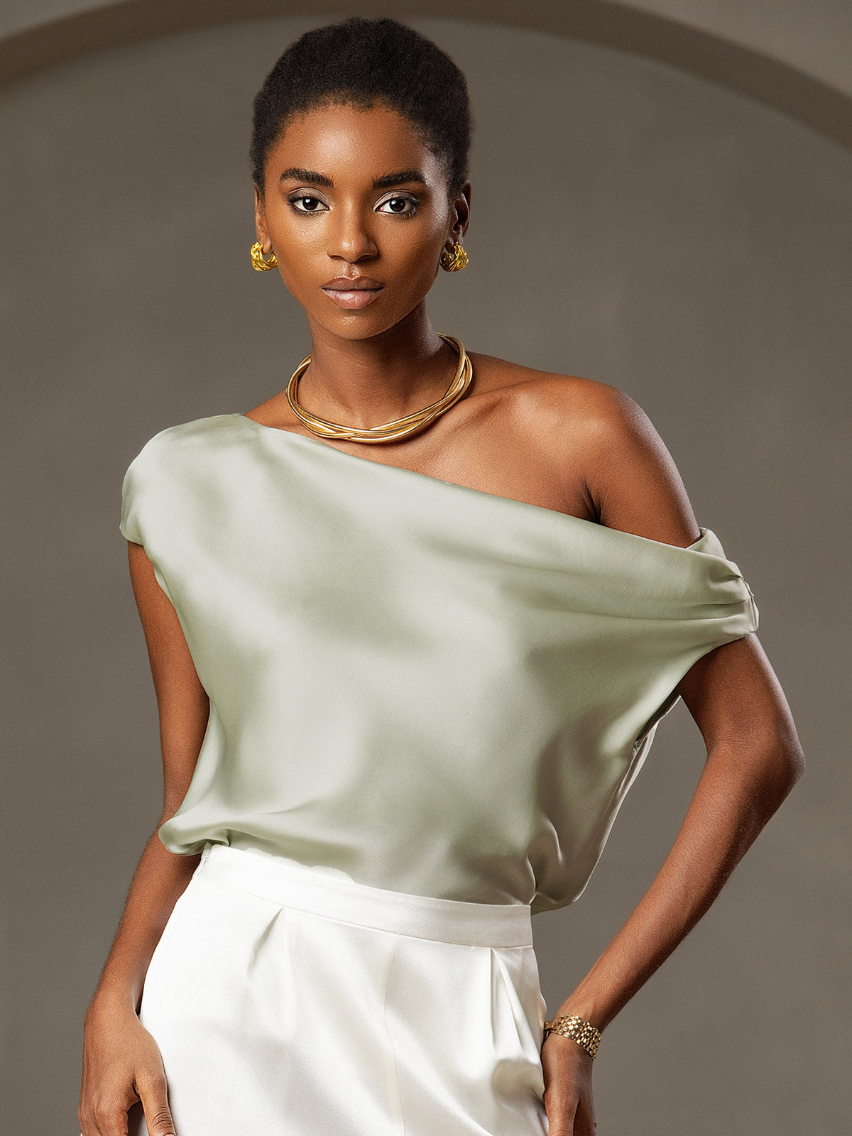 [Light Green] SilkSilky-CA 19Momme Silk One Shoulder Women's T-Shirt 001
