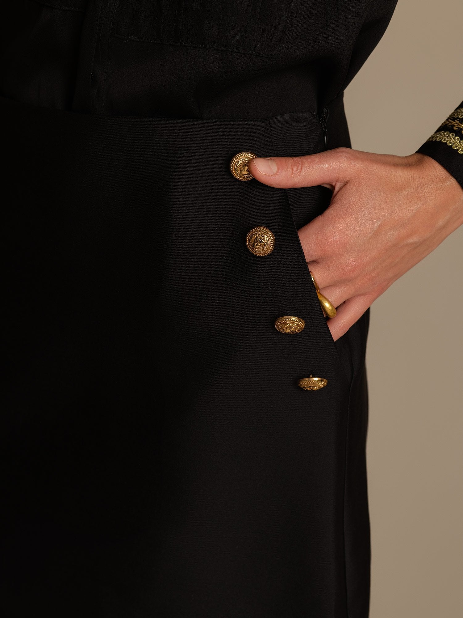 [Black] SilkSilky-CA 32Momme Silk-Wool Blend Skirt 004,