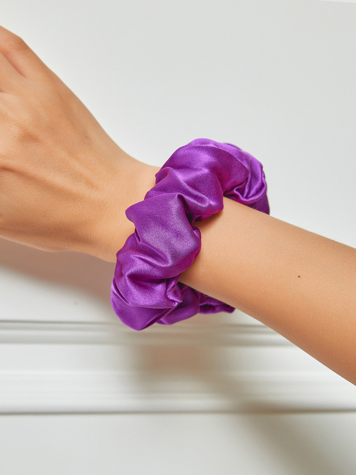 SilkSilky-CA 19Momme Pure Silk Scrunchie Violet 001