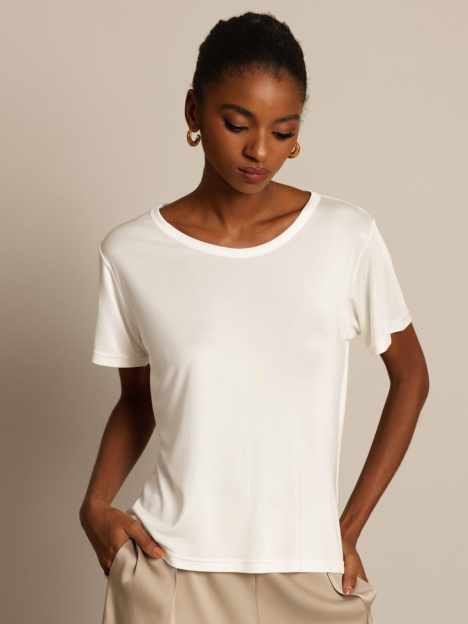 [White] SilkSilky-CA Silk Knitted Round Neck Women's T-Shirt 001,