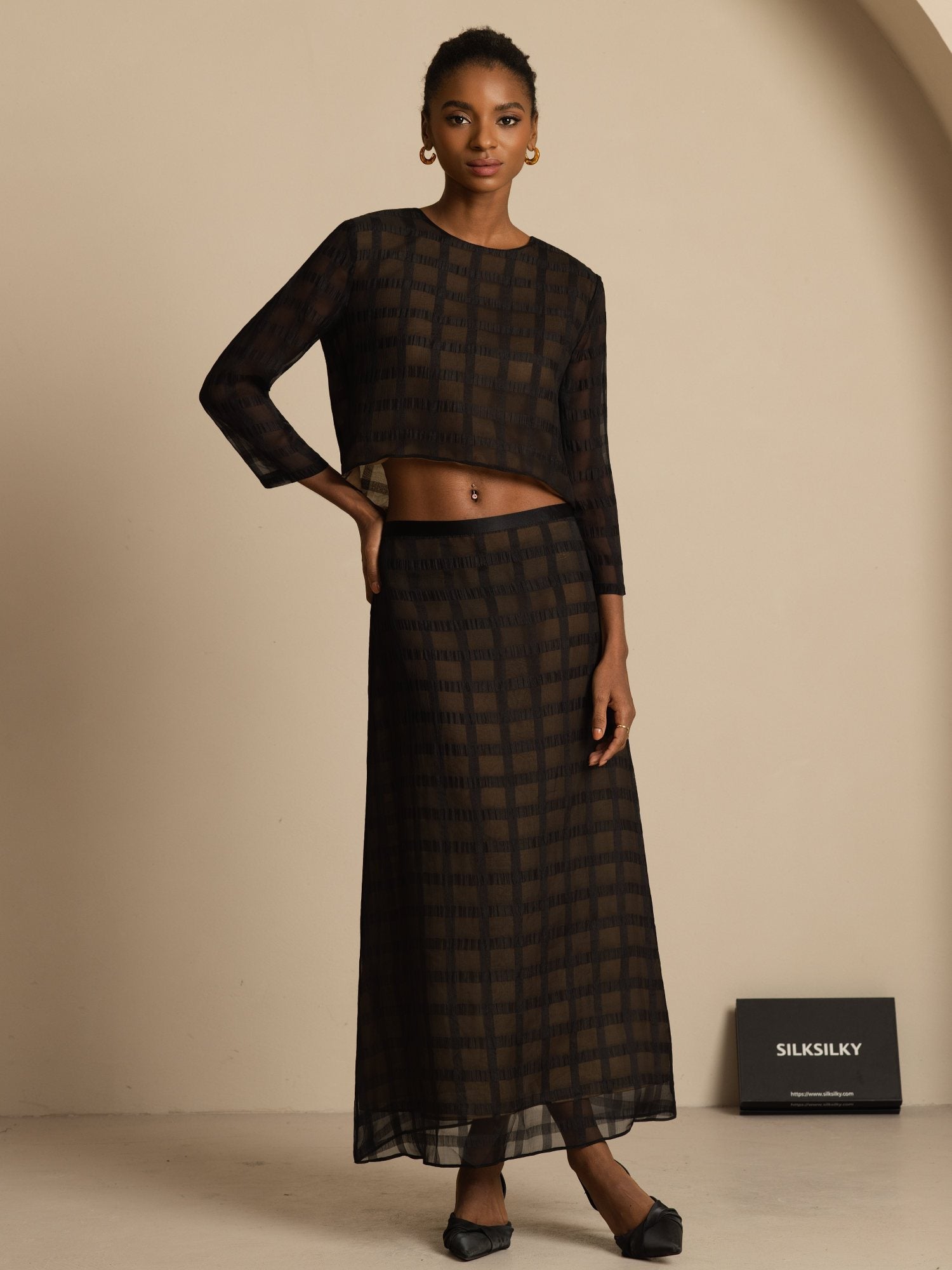 [Black] SilkSilky-CA Pure Silk Long Sleeve Round Neck Blouse 008